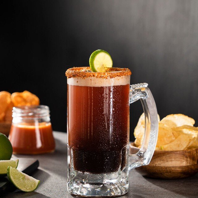 Michelada con clamato - Medio litro